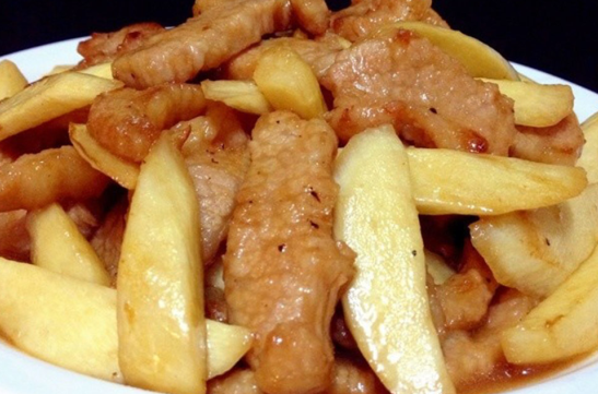 秘制香板肉 制作方法一(香板肉炒茭白)